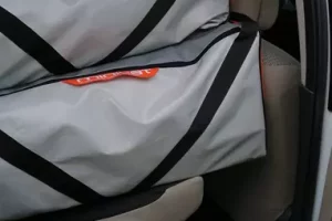 Jacht w standardowym Kombiaku